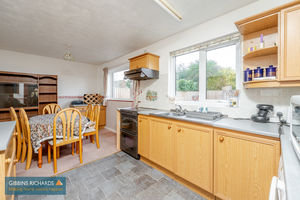 Kitchen/Diner- click for photo gallery